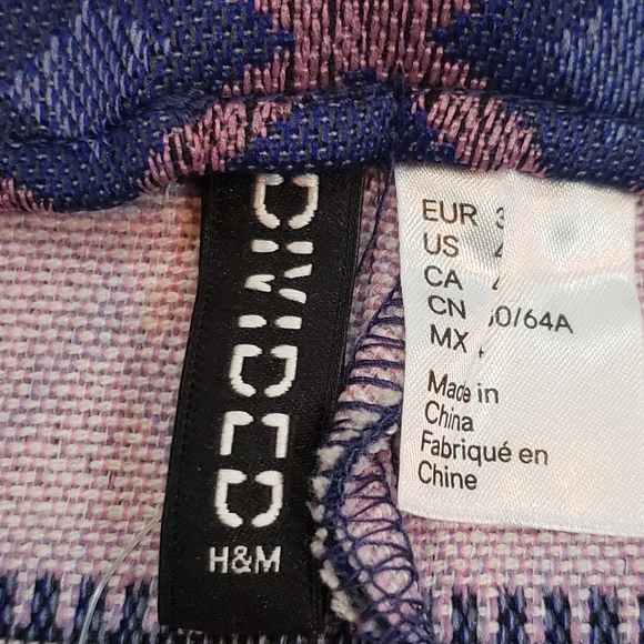 ❤️ Divided H&M Women's Mini Skirt - Picture 3 of 4